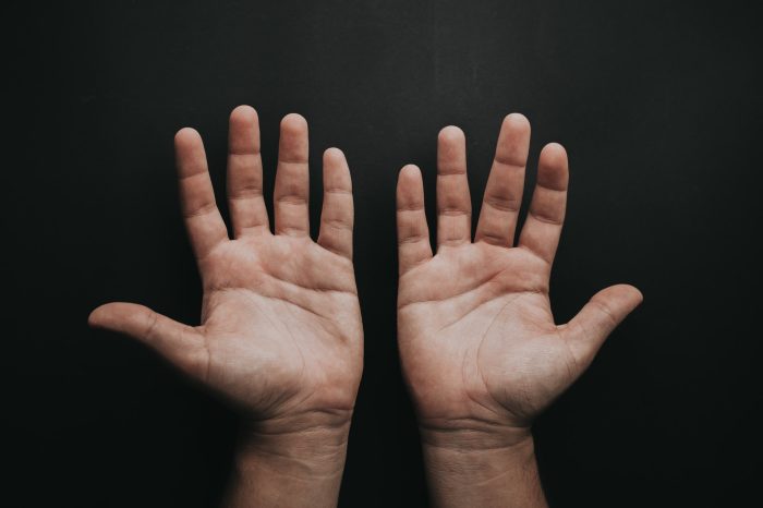 finger and wrist pain